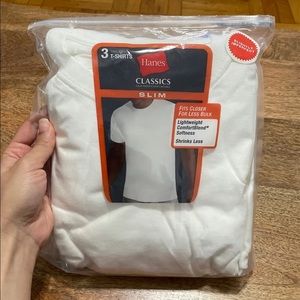 NWT Hanes classic slim 3 tagless t-shirt